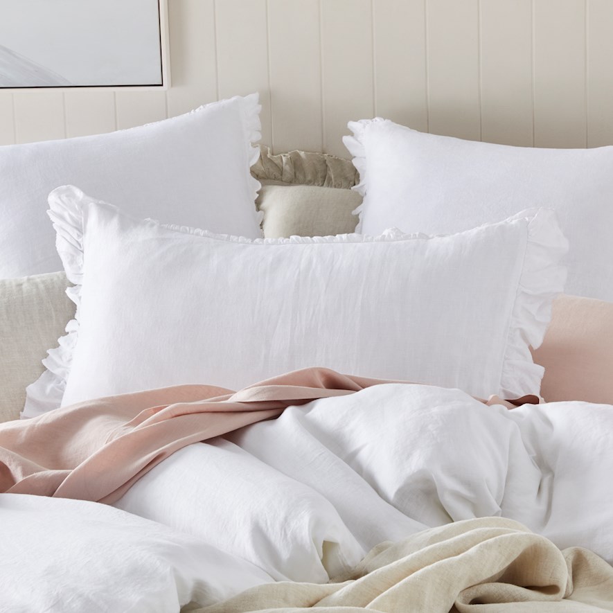 vintage washed ruffle quilt