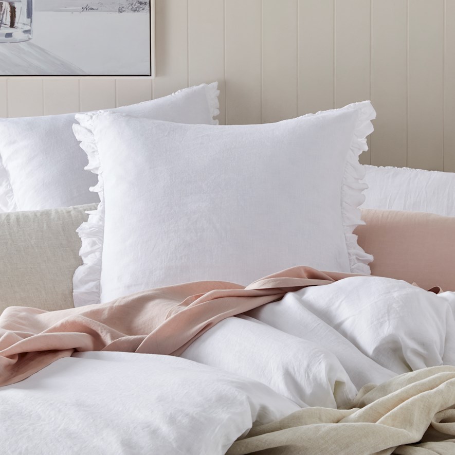vintage washed ruffle quilt
