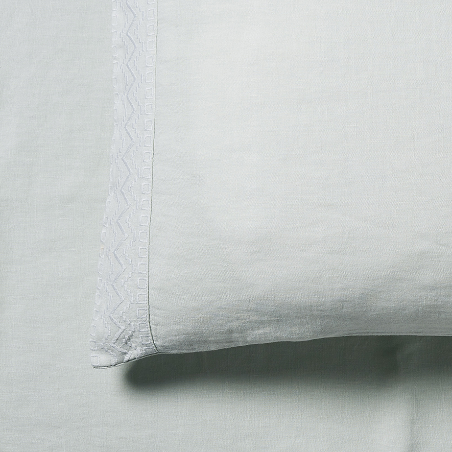Mercer + Reid Lindy Klim Munduk Relaxed Linen Sheet Set Linen