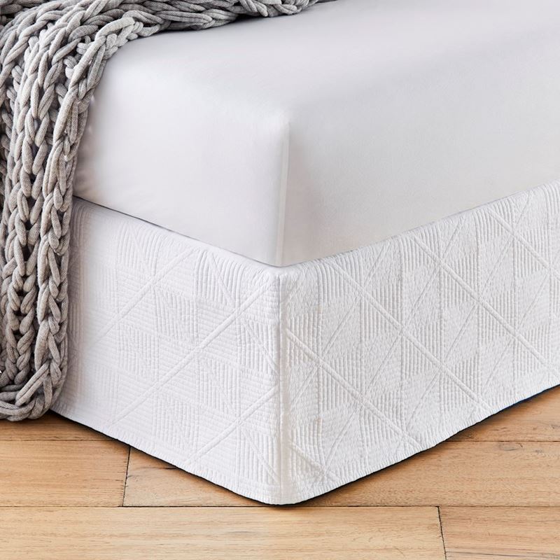 Prism Quilted White Valance