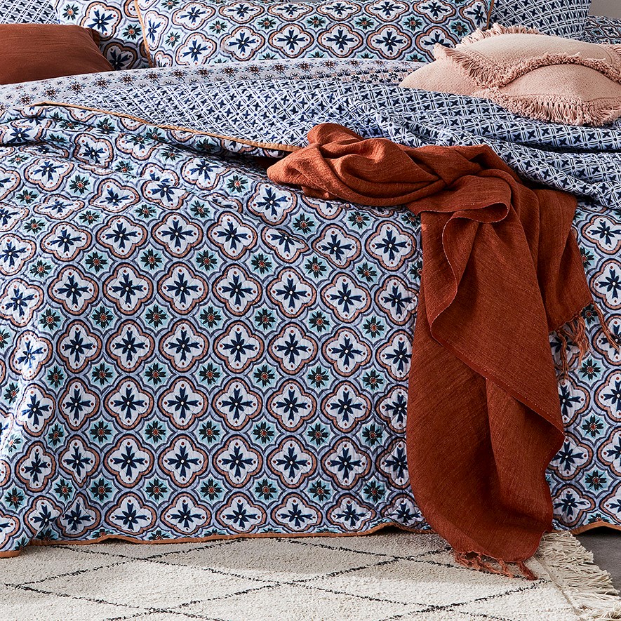 Malmo Rust Linen Throw