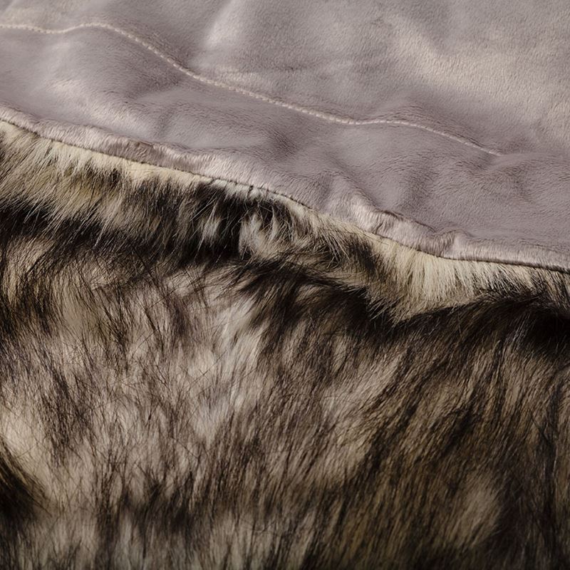 Montana Siberian Husky Fur Throw